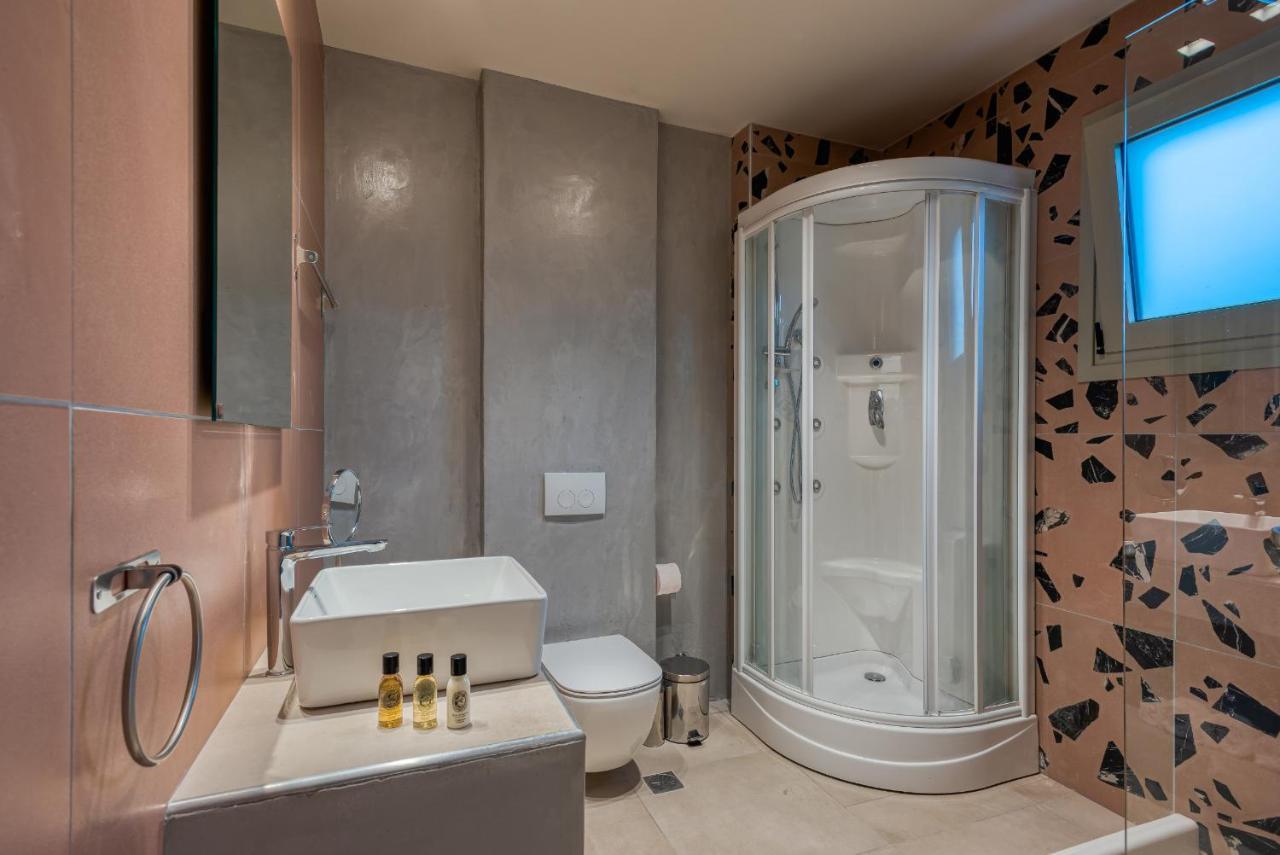 Saronis Suites Saronida Esterno foto