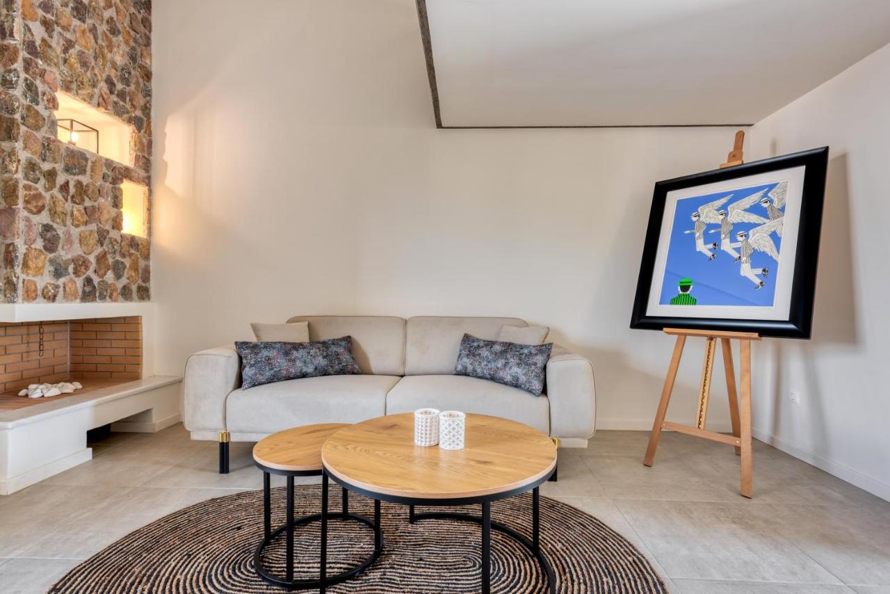 Saronis Suites Saronida Esterno foto