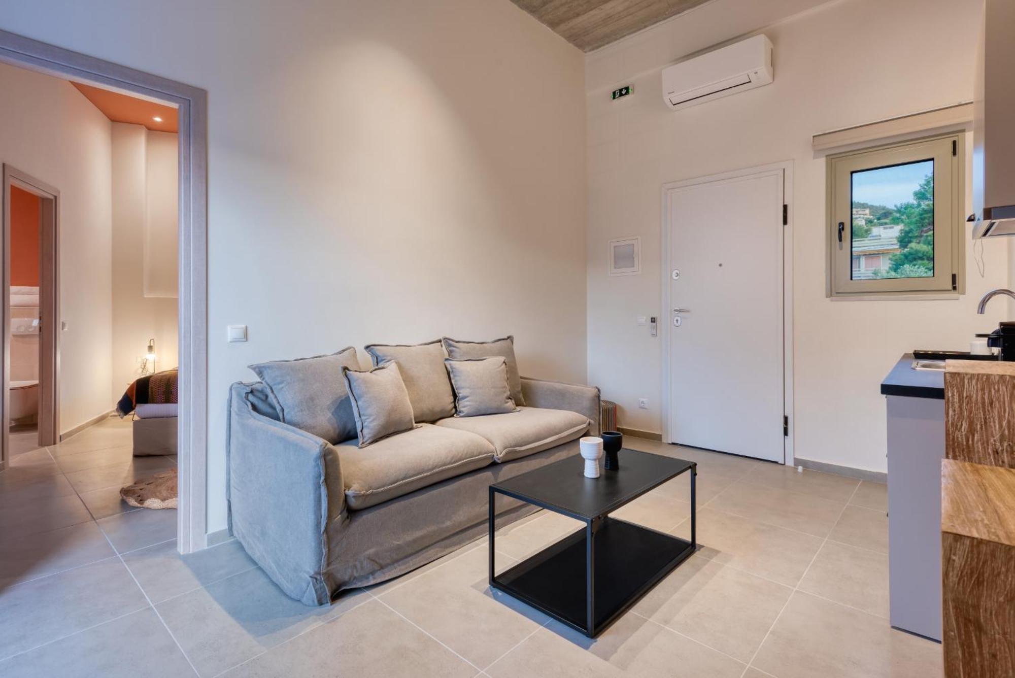 Saronis Suites Saronida Esterno foto