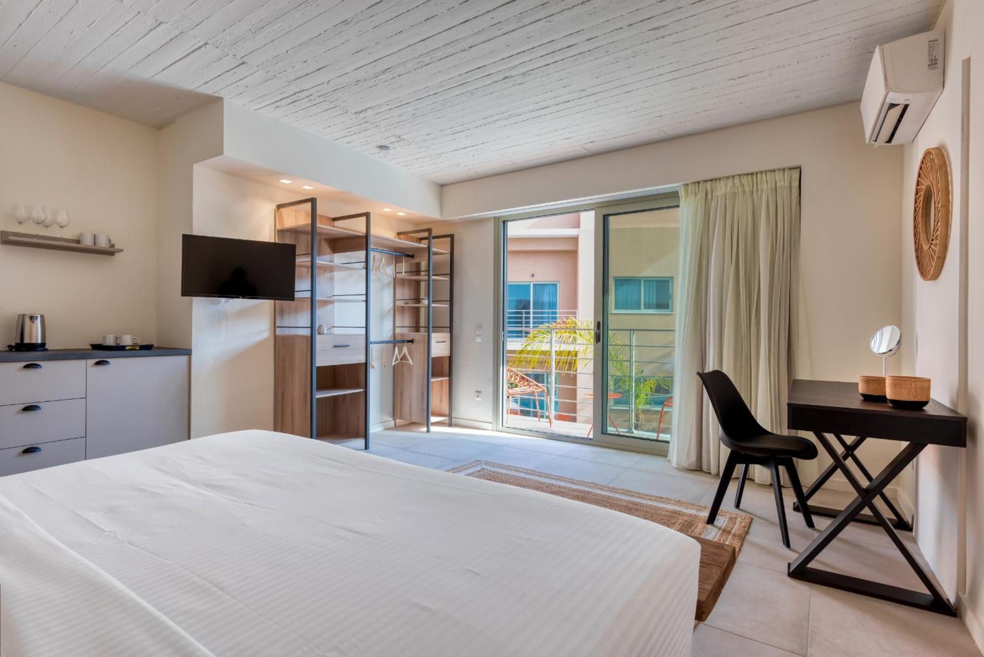 Saronis Suites Saronida Esterno foto